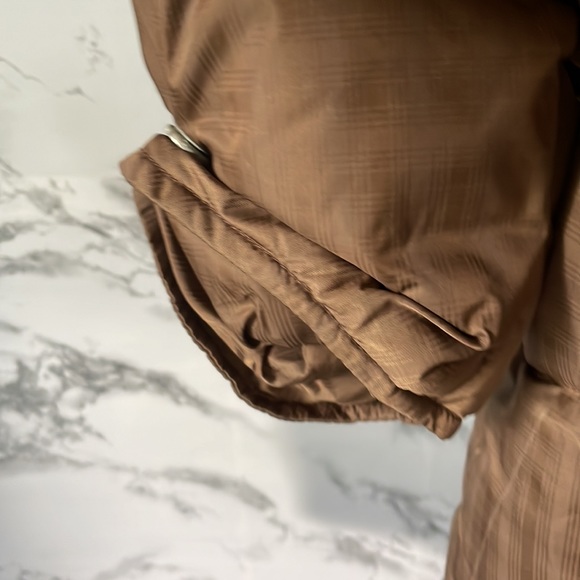 Columbia size medium brown down coat - Picture 4 of 6